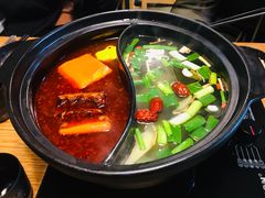 -陆记牛庄·碳锅龙虾烧烤(爱上花园店)