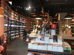 -西西弗书店&矢量咖啡(来福士广场店)