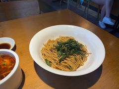 特色葱油拌面-南小馆(迪士尼小镇店)