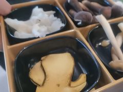 -海底捞火锅(新松江路店)