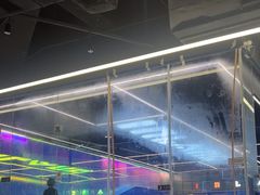 -INLANG饮浪室内冲浪(苏河湾万象天地店)