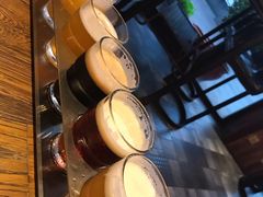 -爱啤精酿·民谣酒馆(滨江店)