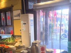 -富正毅三下锅·湘西韵味(天门山索道店)