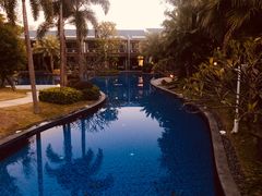 -海悦山庄酒店-花园泳池