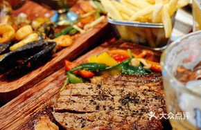 Walloon-style Ribeye Steak with Mushroom Sauce