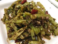 -老瓦房饭店(三苏大道中段店)