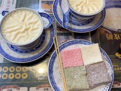 -广信牛奶甜品世家(台东店)