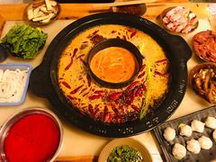 -黄潇洒老火锅(九眼桥宏济巷店)
