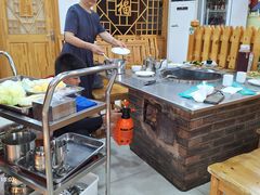 -屯老二农家铁锅炖·行业领军者(梅江店)