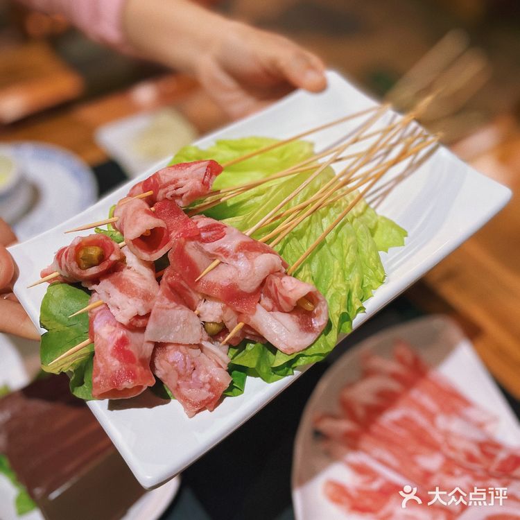 隔离仲有骨汤如果唔钟意食辣嘅仲有退路可言哈哈哈哈