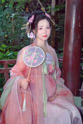 -汉仪华裳汉服馆(打浦桥店)