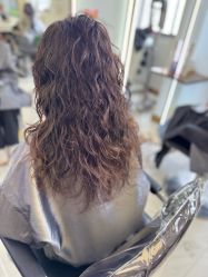 -镁连社·美联社