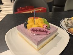 -亚洲国际大酒店·云顶阁旋转自助餐厅