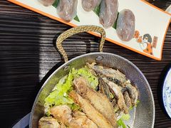 秘制杂鱼煲-东江海鲜大排档·潮汕菜·砂锅粥
