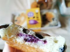 黑豆紫薯餐包-盒马鲜生(悠方店)