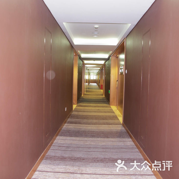敦煌大厦酒店客房走廊图片-北京经济型-大众点评网