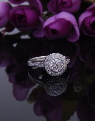 -威德钻石-克拉钻大本营(南京东路店)