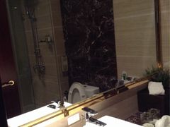 -锦龙国际酒店(天津奥体中心华苑地铁站店)