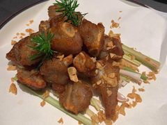 小时候的蒜香骨-小炳胜(卓悦中心店)