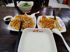 -阿贵锅贴(四川路店)