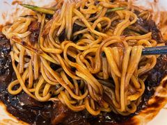 炸酱面-桃园中华料理炸酱面(燕儿岛路店)