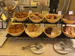 -东西风牛排馆周末烧烤自助(首都机场希尔顿店)