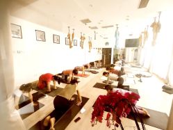 -一伽瑜伽·普拉提