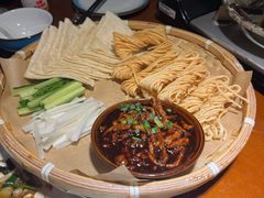 -魏铭鱼头捞饭(晋阳路店)