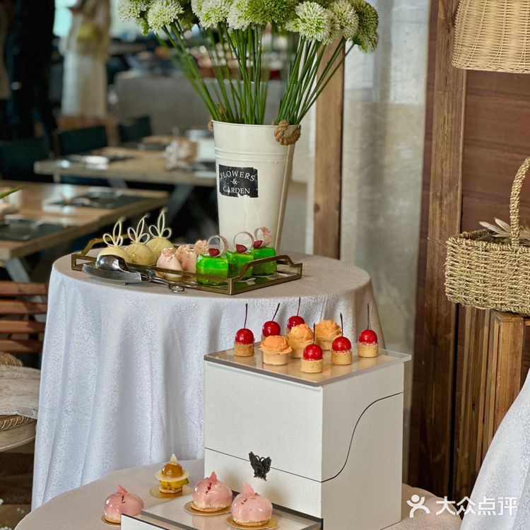 烟台探店｜最值得吃的升级版自助❗️扶墙出❗️