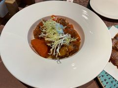 主厨牛腩-佳兰雅序融合菜(高新店)