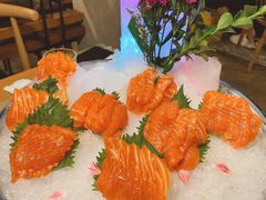 刺身三文鱼-山楂树融合菜餐厅