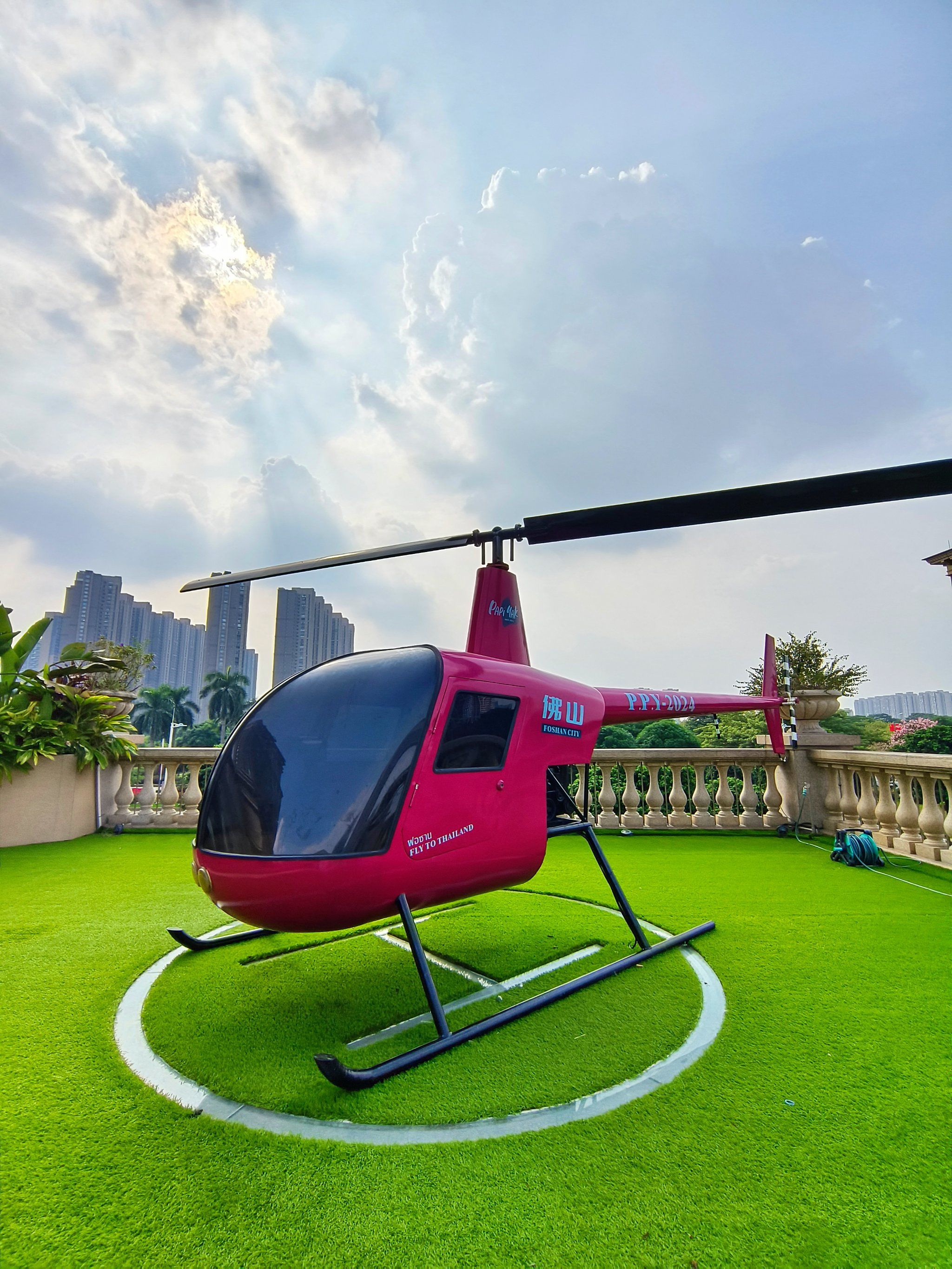 在佛山‼️带有直升机的泰菜好惊喜