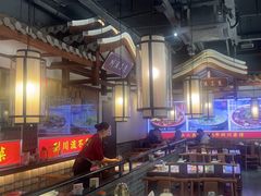 -川流不息·地道川菜·小龙虾(新松江路店)