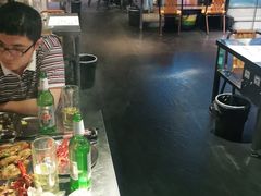 大堂-马路牙子地桌烤肉(工体店)