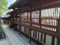 -绳金塔