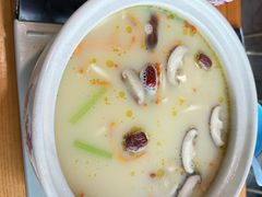 鲍鱼鸡煲-金龙·打边炉(南京西路店)