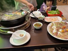 -鹏鹏虾庄·创新土鸡火锅(坪山高铁站店)