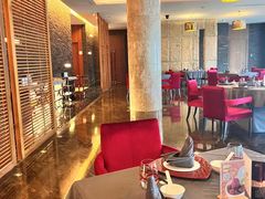 -粤尚腾香居中餐厅(首都机场希尔顿店)