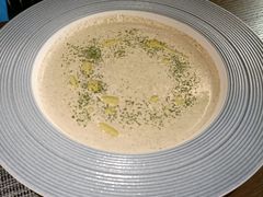 -卡普里披萨·牛扒·下午茶