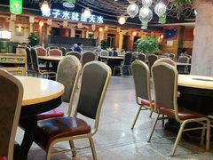 大堂-龙泉人椰子鸡.糟粕醋.海南菜(三亚旗舰店)