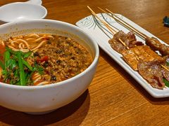 -云海肴·汽锅鸡·云南菜(天山百盛优客店)