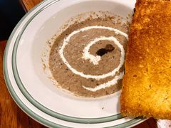 黑菌奶油蘑菇汤-I HOLIC艾豪丽披萨(KKone店)