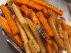 -春树下·树屋花房西餐厅(罍街AS1980店)