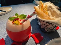 -弦月窗LUNETTE BY AMANDA(复兴路店)