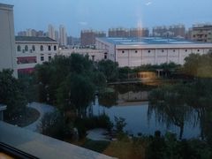 -陕西华浮宫酒店(未央湖公园店)