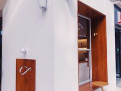 -Line 咖啡(石厦花园店)