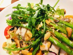 -POKEE VIA&Brunch·维娅(重庆来福士店)