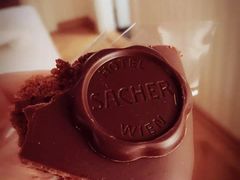 -Cafe Sacher(WIEN)