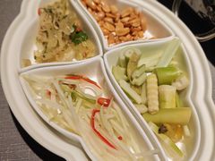 -左庭右院鲜牛肉火锅黑金店(陆家嘴中心店)