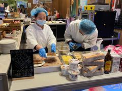 -飨食汇全日制餐厅·昆山皇冠假日酒店(九方店)